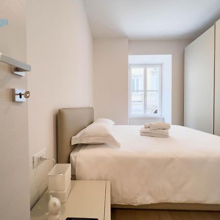 Cavana 2 Tirabora Short Rent Triëst Buitenkant foto