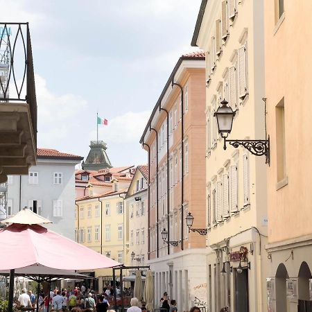 Cavana 2 Tirabora Short Rent Triëst Buitenkant foto